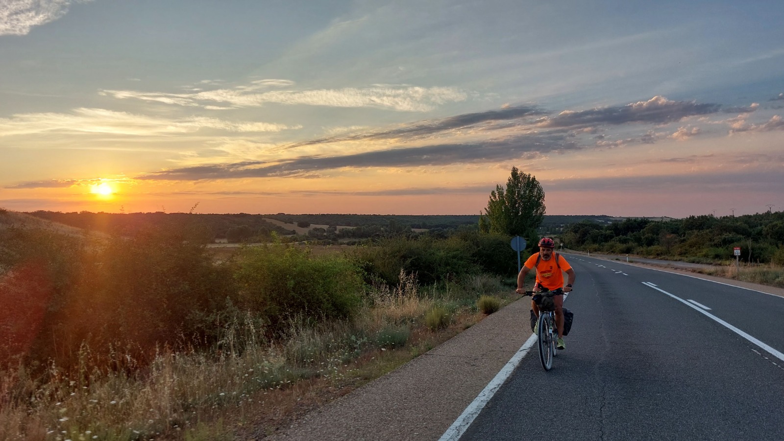 Zonsopgang tijdens fietstocht